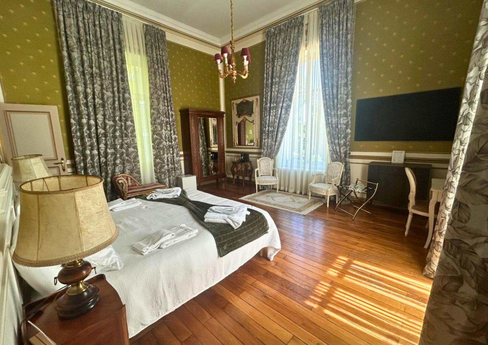 Chateau De Saint-Bohaire Luaran gambar